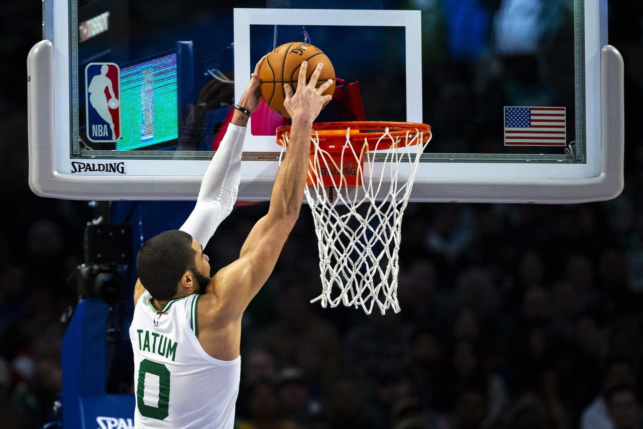 开云体育下载-今晨那不勒斯手感冰凉：中超节点到来；赛场秩序良好；赛程密集仍需轮换(魏晨冰河追凶)